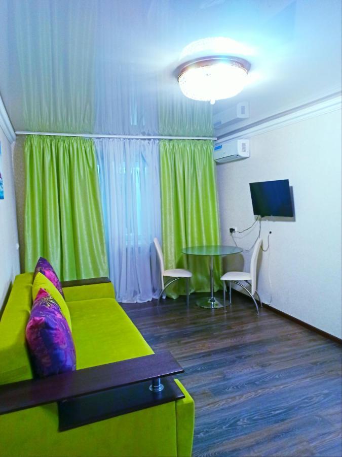 Затишок У Самому Центрі Дніпра Appartement Dnjepropetovsk Buitenkant foto