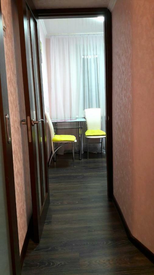 Затишок У Самому Центрі Дніпра Appartement Dnjepropetovsk Buitenkant foto